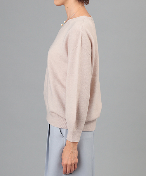 RIVE DROITE（リヴドロワ）の「W100ボリュームスリーブプルオーバー（ニット/セーター・レディース・ライトグリーン/ネイビー/ピンクベージュ・FREE）」の5枚目の写真