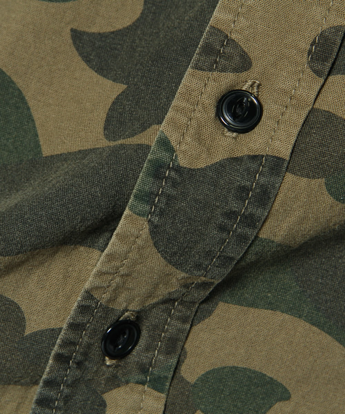 A BATHING APE（アベイシングエイプ）の「1ST CAMO CHAMBRAY SHIRT