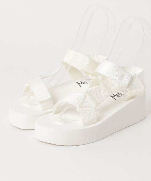 meJane(ミージェーン)の「厚底スポーツサンダル(サンダル・レディース・ホワイト/ブラック/グレー/ホワイト×ブラック・22.5/23-23.5cm/24-24.5cm/S/M/L)」の2枚目の写真