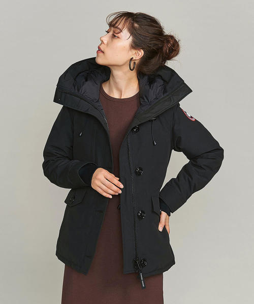 CANADA GOOSE(カナダグース)の「<CANADA GOOSE(カナダグース)>RIDEAU PARKA/ダウンジャケット:(ダウンジャケット/コート・レディース・ブラック/ダークグリーン・X-SMALL/SMALL)」の2枚目の写真