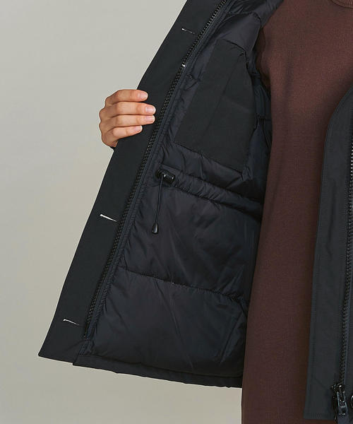 CANADA GOOSE(カナダグース)の「<CANADA GOOSE(カナダグース)>RIDEAU PARKA/ダウンジャケット:(ダウンジャケット/コート・レディース・ブラック/ダークグリーン・X-SMALL/SMALL)」の18枚目の写真