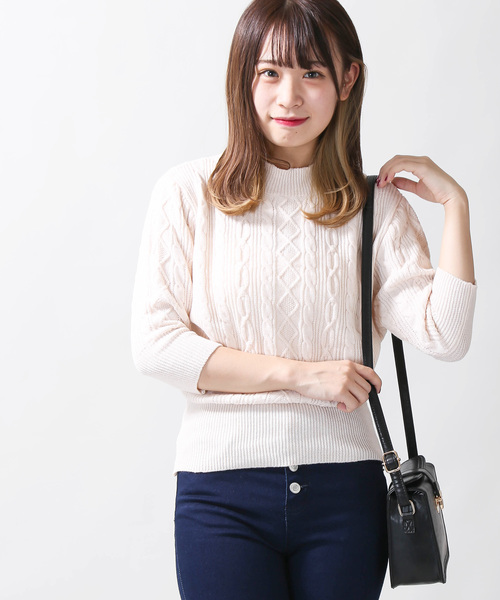 WEGO(ウィゴー)の「WEGO VINTAGE/ケーブル5分袖スリーブニット(ニット/セーター・レディース・ブラック/ダークグリーン/ピンク/アイボリー/キャメル・FREE)」の6枚目の写真