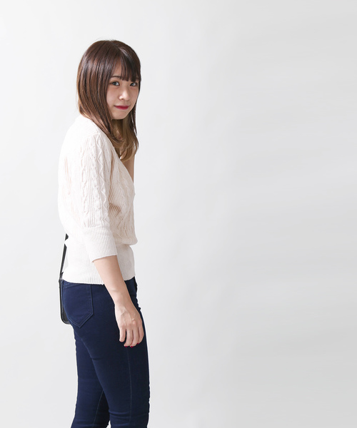 WEGO(ウィゴー)の「WEGO VINTAGE/ケーブル5分袖スリーブニット(ニット/セーター・レディース・ブラック/ダークグリーン/ピンク/アイボリー/キャメル・FREE)」の8枚目の写真