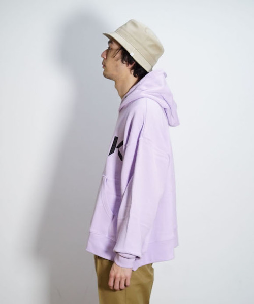 KAIKO（カイコー）の「KAIKO OBLONG PARKA MARK（パーカー・メンズ・ライトグレー/ブラック/レッド/ライトパープル・S/M/L）」の7枚目の写真