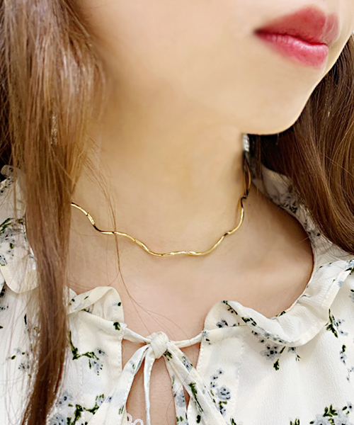 apres jour（アプレジュール）の「【apres jour×ARIAZ】うねうねチョーカー（ネックレス・レディース・ゴールド/ピンク系その他/シルバー・FREE）」の15枚目の写真