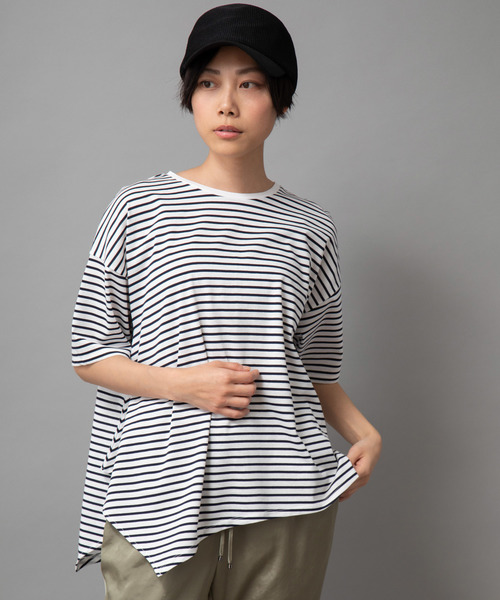 Munich（ミューニック）の「ドライタッチジャージアシンメトリーTシャツ（Tシャツ/カットソー・レディース・ホワイト/ブラック/レッド/カーキ/ホワイト×ブラック/ブラック×ホワイト・FREE）」の3枚目の写真