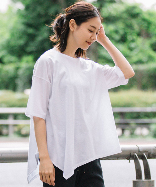 Munich（ミューニック）の「ドライタッチジャージアシンメトリーTシャツ（Tシャツ/カットソー・レディース・ホワイト/ブラック/レッド/カーキ/ホワイト×ブラック/ブラック×ホワイト・FREE）」の2枚目の写真