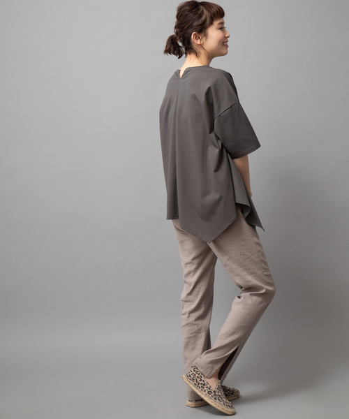 Munich（ミューニック）の「ドライタッチジャージアシンメトリーTシャツ（Tシャツ/カットソー・レディース・ホワイト/ブラック/レッド/カーキ/ホワイト×ブラック/ブラック×ホワイト・FREE）」の11枚目の写真