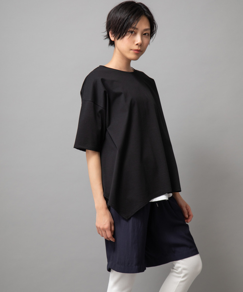 Munich（ミューニック）の「ドライタッチジャージアシンメトリーTシャツ（Tシャツ/カットソー・レディース・ホワイト/ブラック/レッド/カーキ/ホワイト×ブラック/ブラック×ホワイト・FREE）」の20枚目の写真