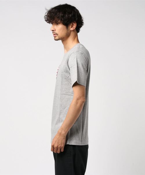 Blue Standard (ブルースタンダード)の「【BLUE STANDARD】サガラ刺繍Tシャツ ワッペン刺繍(Tシャツ/カットソー・メンズ・ホワイト/ブラック/ホワイト系その他/グレー系その他・MEDIUM/LARGE/X-LARGE)」の5枚目の写真