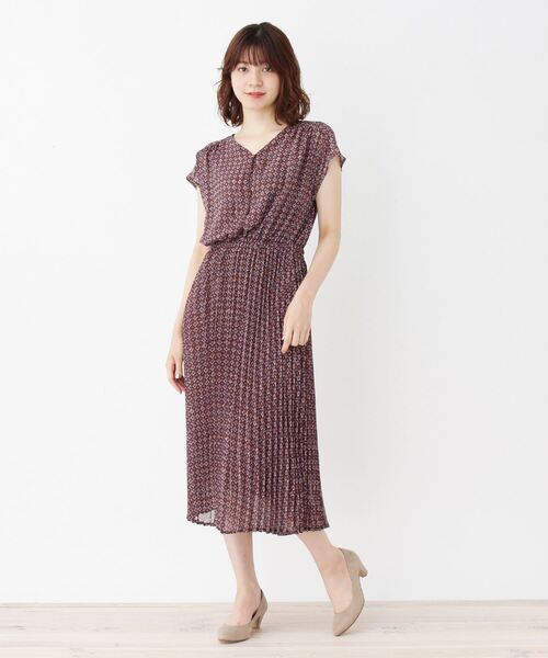 grove(グローブ)の「【22.0-25.0まで/日本製】やわここち(R)パンプス(5.5cm)(パンプス・レディース・ブラック/ライトベージュ/ブラック系1/モスグリーン/ベージュ系その他6/ベージュ系その他7/キャメル/ピンク系その他/ブラック系3/ブラック系7/ベージュ系7/ベージュ系8・50/40/35/45/30/25/20)」の19枚目の写真