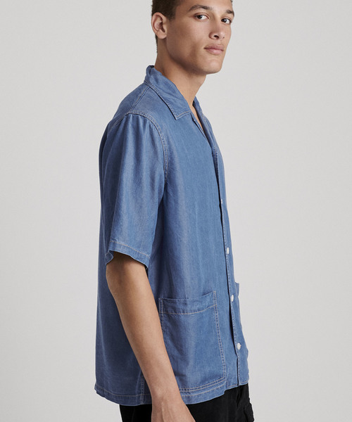 Saturdays NYC（サタデーズ ニューヨークシティ ）の「Howard Denim Short Sleeve Shirt（シャツ/ブラウス・メンズ・ブラック系その他/ブルー系その他/ブルー系その他2・X-SMALL/S/M/L）」の9枚目の写真