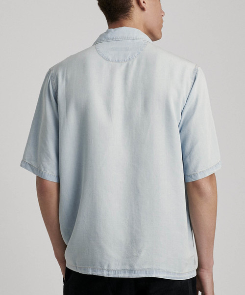 Saturdays NYC（サタデーズ ニューヨークシティ ）の「Howard Denim Short Sleeve Shirt（シャツ/ブラウス・メンズ・ブラック系その他/ブルー系その他/ブルー系その他2・X-SMALL/S/M/L）」の16枚目の写真