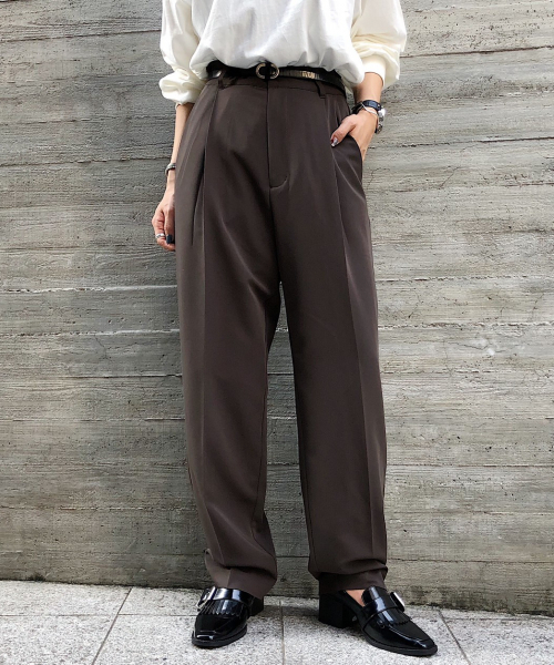 PAGEBOY(ページボーイ)の「【WEB限定アイテム】センタープレススラックス(スラックス・レディース・ダークブラウン/パープル/ピンク/ダークブルー/ブラウン系その他/ダークパープル/オフホワイト/ベージュ/ライトグリーン/ダークグリーン・SMALL/MEDIUM)」の4枚目の写真