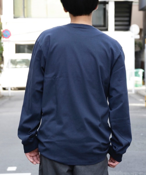 Carhartt(カーハート)の「carhartt/LOGO POCKET L/S TEE(Tシャツ/カットソー・メンズ・ブラック/ネイビー/グレー/グリーン/マルーン・S/M/L)」の7枚目の写真