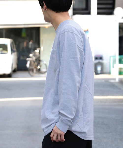 Carhartt(カーハート)の「carhartt/LOGO POCKET L/S TEE(Tシャツ/カットソー・メンズ・ブラック/ネイビー/グレー/グリーン/マルーン・S/M/L)」の11枚目の写真