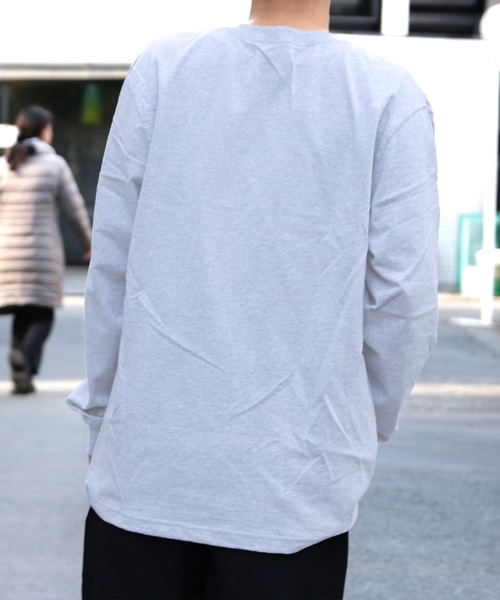 Carhartt(カーハート)の「carhartt/LOGO POCKET L/S TEE(Tシャツ/カットソー・メンズ・ブラック/ネイビー/グレー/グリーン/マルーン・S/M/L)」の10枚目の写真