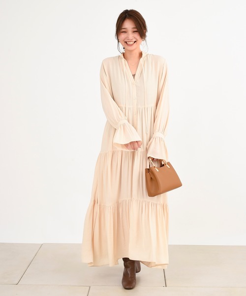 DouDou（ドゥドゥ）の「ギャザー2WAYワンピース（ワンピース・レディース・ブラック/オフホワイト/カーキ・FREE）」の2枚目の写真