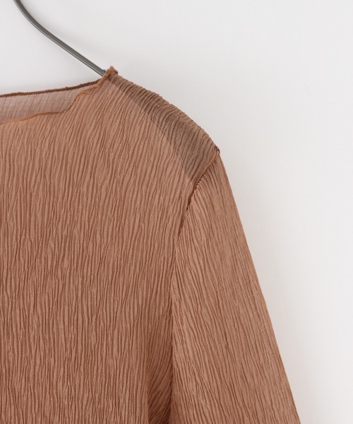 LOWRYS FARM（ローリーズファーム）の「シアープリーツプルオーバー　877404（Tシャツ/カットソー・レディース・ブラック/ブラウン/アイボリー・FREE）」の6枚目の写真