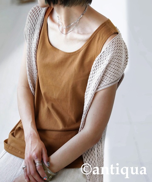 antiqua（アンティカ）の「コットン100%ラウンドタンクトップ（タンクトップ・レディース・ブラック/レッド/オフホワイト/マスタード/ブラウン系その他/ベージュ系その他/ブルー系その他/レッド系その他/オレンジ/ライトパープル/カーキ/ベージュ/アッシュグレー/ダークグリーン/パープル/ピンク/グリーン/オートミール・M/L/XL/XXL）」の4枚目の写真