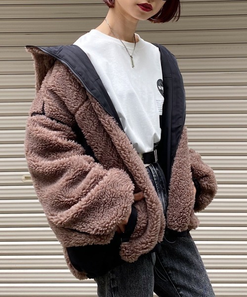 PAGEBOY（ページボーイ）の「ボアリバーシブルフードブルゾン(ボアジャケット)（ブルゾン・レディース・ホワイト系その他/ブラウン系その他/グレイッシュベージュ・FREE）」の12枚目の写真