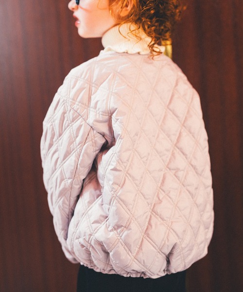 BRANSHES（ブランシェス）の「中綿キルトジャケット（ブルゾン・キッズ・ライトベージュ/カーキ・150cm/120cm/130cm/100cm/110cm/90cm/140cm）」の4枚目の写真