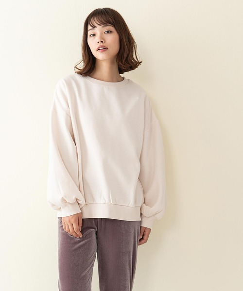 INNOCENT BLUE(イノセントブルー)の「【innocent blue/イノセントブルー】袖ボリュームスウェット/トレーナー ゆったりシルエット/ビッグシルエット ボリュームスリーブ(スウェット・レディース・アイボリー/ブラック/ミント/パープル/ライトベージュ/ブルー/ライトブラウン/カーキ・MEDIUM)」の17枚目の写真