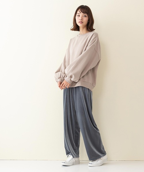 INNOCENT BLUE(イノセントブルー)の「【innocent blue/イノセントブルー】袖ボリュームスウェット/トレーナー ゆったりシルエット/ビッグシルエット ボリュームスリーブ(スウェット・レディース・アイボリー/ブラック/ミント/パープル/ライトベージュ/ブルー/ライトブラウン/カーキ・MEDIUM)」の20枚目の写真