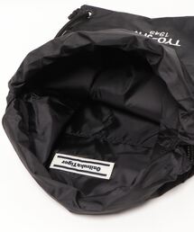 Onitsuka Tiger（オニツカタイガー）の「DRAWSTRING BACKPACK