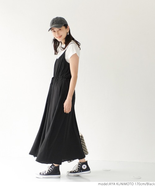 coca(coca)(コカ)の「サテンキャミソールワンピース(ワンピース・レディース・ブラック/ダークベージュ・ONE SIZE)」の4枚目の写真