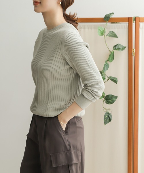 URBAN RESEARCH DOORS(アーバンリサーチドアーズ)の「ランダムリブクルーネックニット(ニット/セーター・レディース・ネイビー/グリーン系その他/ピンク系その他/ライトベージュ・ONE)」の17枚目の写真