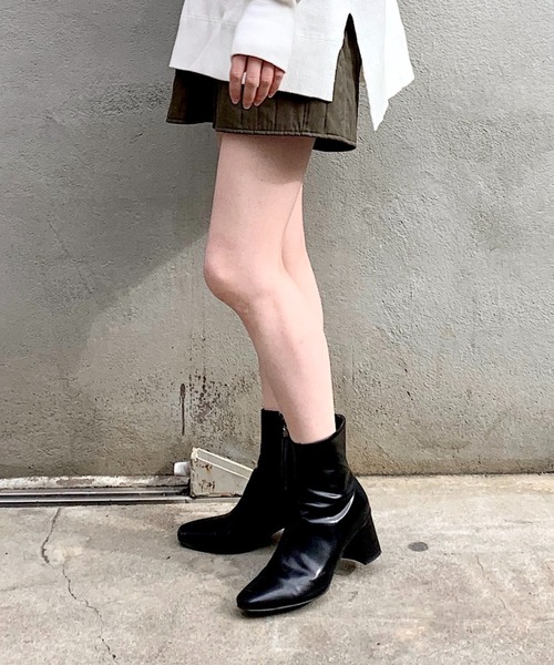 CIAOPANIC(チャオパニック)の「スクエアトゥスリムショートブーツ(ブーツ・レディース・ライトベージュ/ブラック・38/37/36)」の12枚目の写真