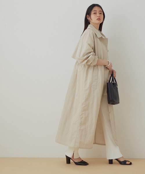 ADAM ET ROPE'(アダムエロペ)の「ウエストギャザーナイロンコート(ダウンジャケット/コート・レディース・グレー/カーキ・FREE)」の17枚目の写真