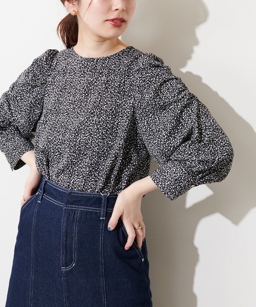 natural couture(ナチュラルクチュール)の「【WEB限定カラー有り】春めきパワショルブラウス(シャツ/ブラウス・レディース・その他2/オフホワイト/ミント/その他1/ブラック・FREE)」の5枚目の写真
