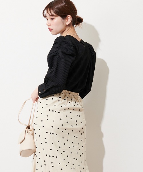 natural couture(ナチュラルクチュール)の「【WEB限定カラー有り】春めきパワショルブラウス(シャツ/ブラウス・レディース・その他2/オフホワイト/ミント/その他1/ブラック・FREE)」の10枚目の写真