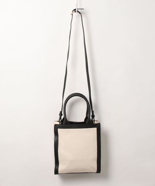 KOBE LETTUCE（コウベレタス）の「ショルダー付き2wayパイピングスクエアキャンバスバッグ（ショルダーバッグ・レディース・ブラック/イエロー系その他/グレイッシュベージュ/キャメル・FREE）」の10枚目の写真