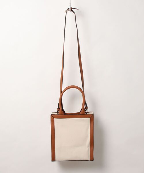 KOBE LETTUCE（コウベレタス）の「ショルダー付き2wayパイピングスクエアキャンバスバッグ（ショルダーバッグ・レディース・ブラック/イエロー系その他/グレイッシュベージュ/キャメル・FREE）」の8枚目の写真