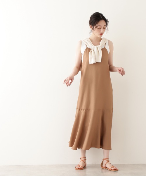 NATURAL BEAUTY BASIC（ナチュラルビューティーベーシック）の「[UVカット]レーヨンナイロンンライト１６Ｇカーディガン/0171275600（カーディガン/ボレロ・レディース・ブラック/ブラウン/オフホワイト/ライトグリーン・MEDIUM）」の14枚目の写真