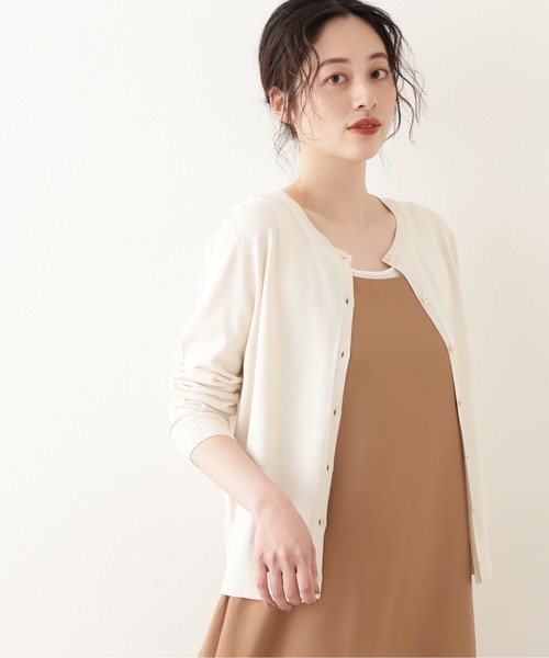 NATURAL BEAUTY BASIC（ナチュラルビューティーベーシック）の「[UVカット]レーヨンナイロンンライト１６Ｇカーディガン/0171275600（カーディガン/ボレロ・レディース・ブラック/ブラウン/オフホワイト/ライトグリーン・MEDIUM）」の15枚目の写真