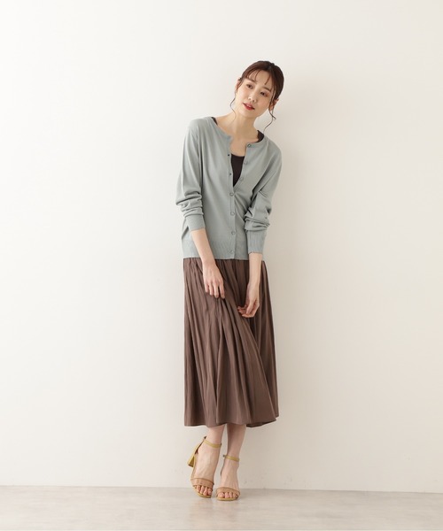 NATURAL BEAUTY BASIC（ナチュラルビューティーベーシック）の「[UVカット]レーヨンナイロンンライト１６Ｇカーディガン/0171275600（カーディガン/ボレロ・レディース・ブラック/ブラウン/オフホワイト/ライトグリーン・MEDIUM）」の5枚目の写真