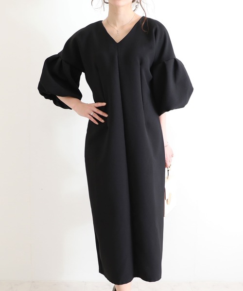 Sawa a la mode(サワアラモード)の「レディなタック入りボリューム袖ブラックワンピース(ワンピース・レディース・ブラック・FREE)」の1枚目の写真