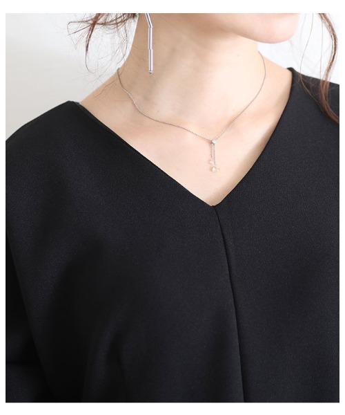 Sawa a la mode(サワアラモード)の「レディなタック入りボリューム袖ブラックワンピース(ワンピース・レディース・ブラック・FREE)」の3枚目の写真