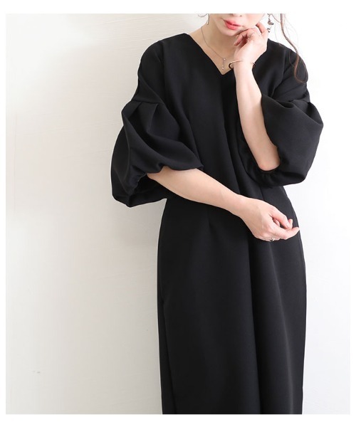 Sawa a la mode(サワアラモード)の「レディなタック入りボリューム袖ブラックワンピース(ワンピース・レディース・ブラック・FREE)」の22枚目の写真
