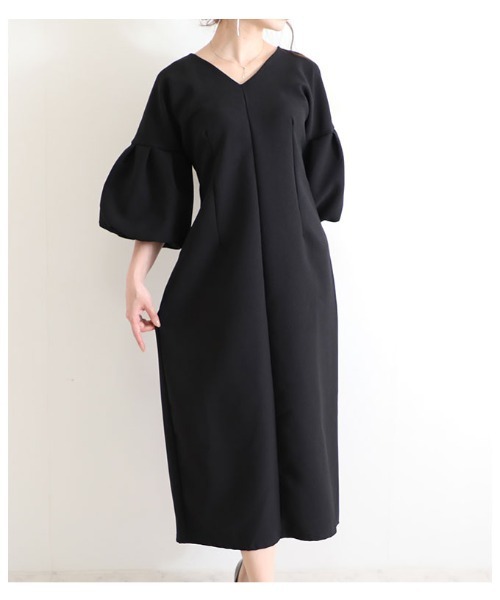 Sawa a la mode(サワアラモード)の「レディなタック入りボリューム袖ブラックワンピース(ワンピース・レディース・ブラック・FREE)」の19枚目の写真
