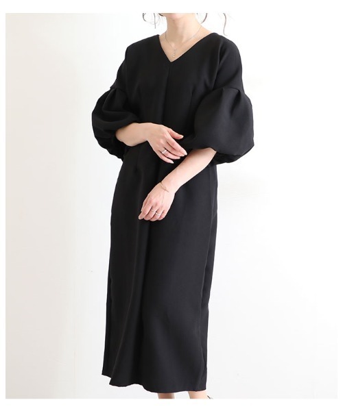 Sawa a la mode(サワアラモード)の「レディなタック入りボリューム袖ブラックワンピース(ワンピース・レディース・ブラック・FREE)」の16枚目の写真