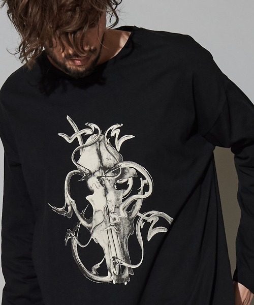NO ID.(ノーアイディ)の「mlt3464-グリッチディアボーンBIGロンT(Tシャツ/カットソー・メンズ・ダークグレー/ブラック/ホワイト・ONE SIZE)」の2枚目の写真