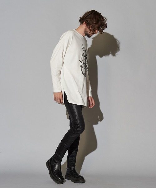 NO ID.(ノーアイディ)の「mlt3464-グリッチディアボーンBIGロンT(Tシャツ/カットソー・メンズ・ダークグレー/ブラック/ホワイト・ONE SIZE)」の17枚目の写真