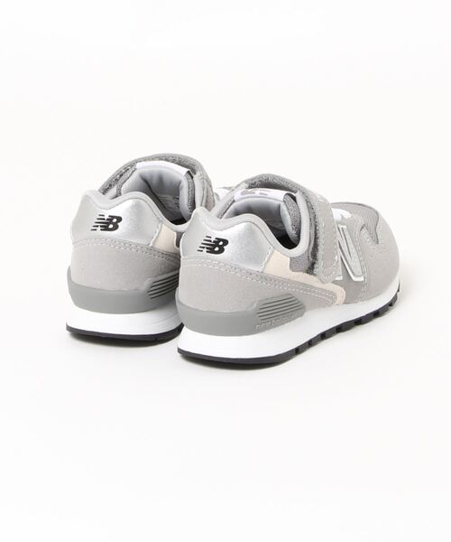 StompStamp（ストンプスタンプ）の「YV996GR3M（スニーカー・キッズ・グレー・17cm/18cm/19cm）」の3枚目の写真