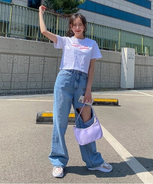 chuu（チュー）の「CHUU シュガークロップTシャツ（Tシャツ/カットソー・レディース・ホワイト・FREE）」の7枚目の写真