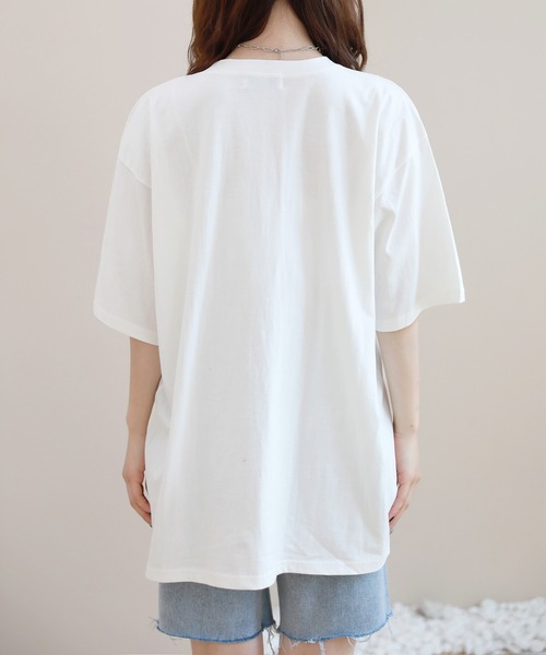 by muni:r(バイ ムニール)の「猫アニマルプリンティング半袖Tシャツ(Tシャツ/カットソー・レディース・ブラック/アイボリー・FREE)」の7枚目の写真